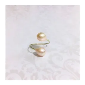 Loulicious Rose Pearl Ring